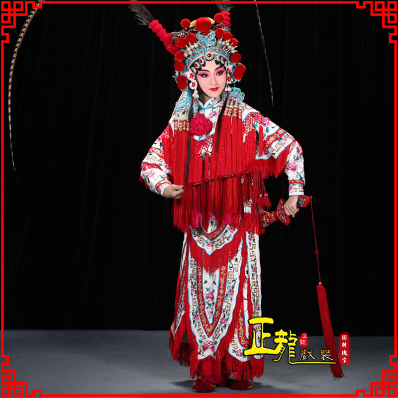 尚义刀马旦改容战父 软绉镶边女改良靠